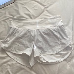 4 inch size 6 tall white lululemon speed up low rise